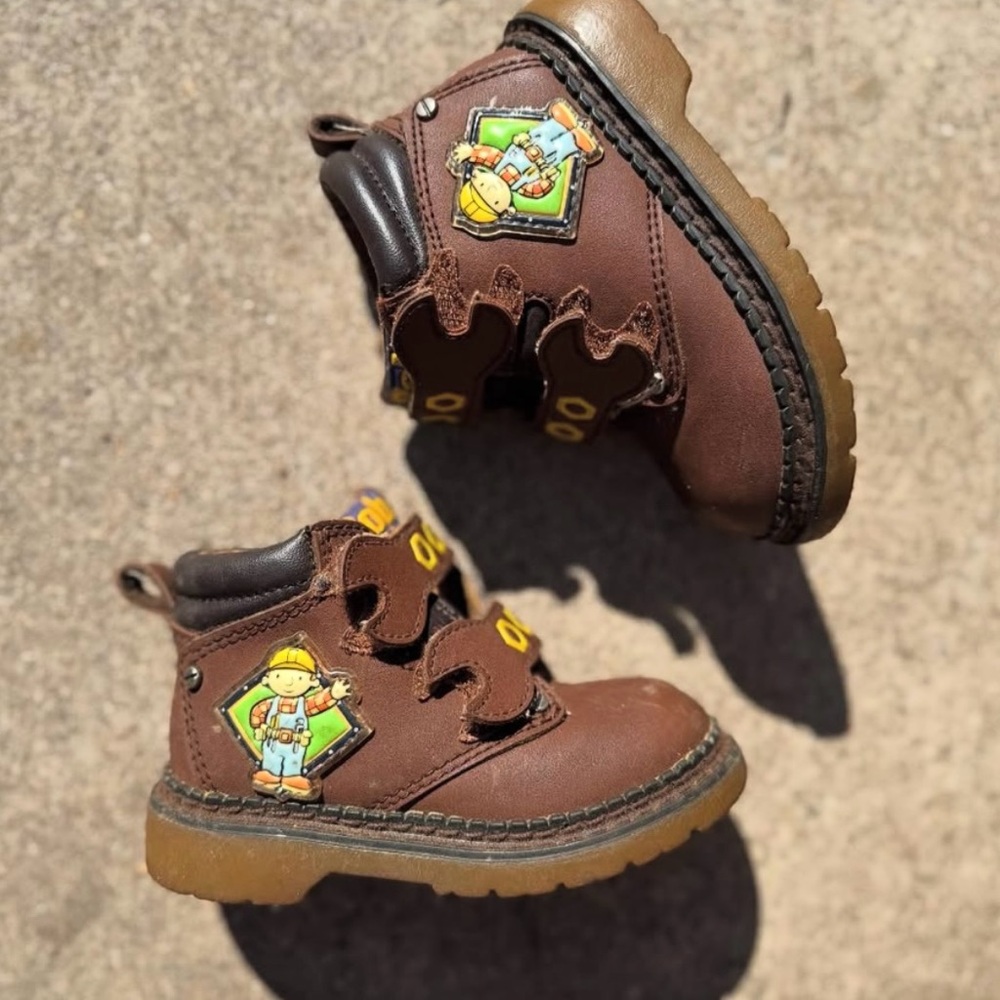 vintage bob the builder boots
